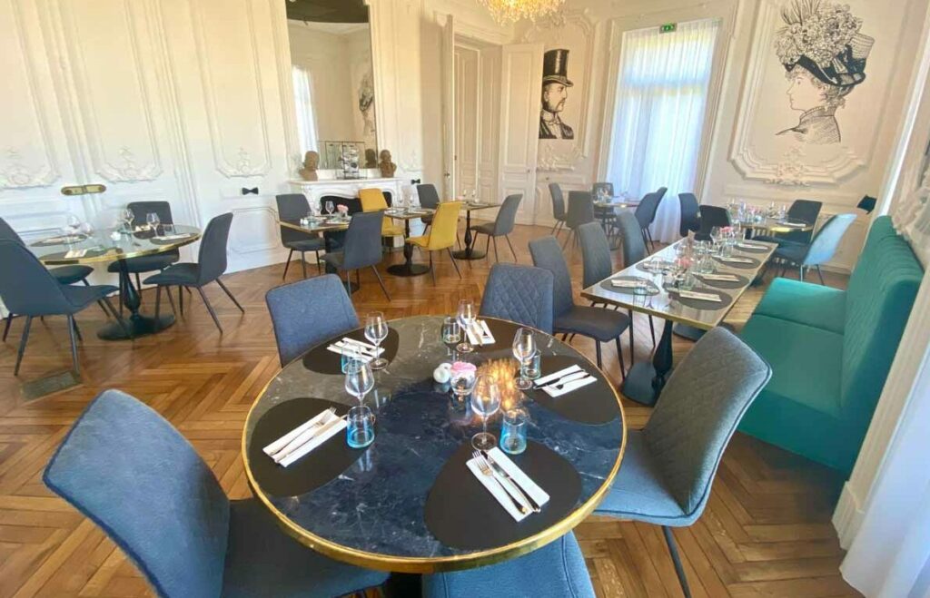 Restaurant bistronomique dans chateau groupe équipe entreprise vendee Restaurant la mothe achard les sables d'olonne la cantine du brandois